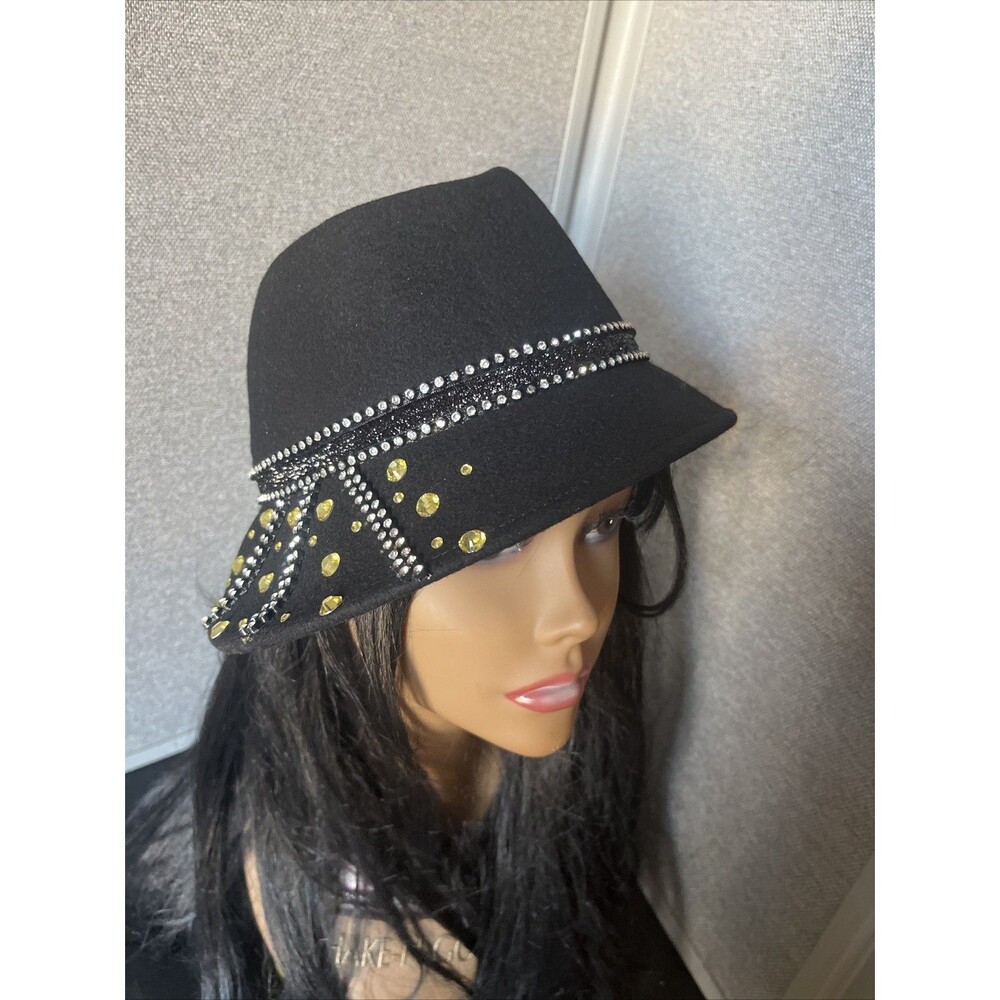DONNA VINCI COUTURE Black WOOL HAT WITH RHINESTONES